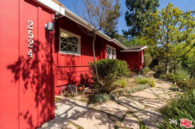 Photo - 2524 Laurel Pass Ave