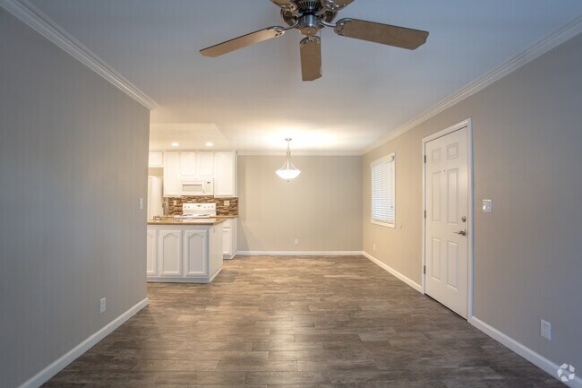 1BR, 1BA-680 SF - Americana Simi Valley