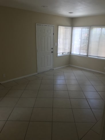 Photo - 7703 Vineland Ave