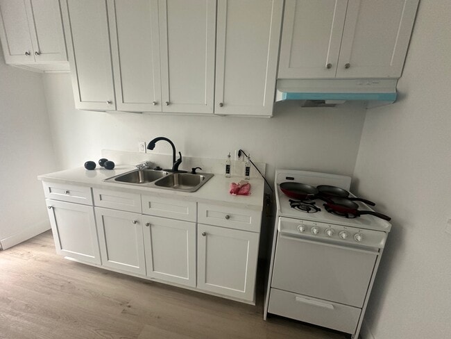 Photo - Zelzah Avenue Apartments