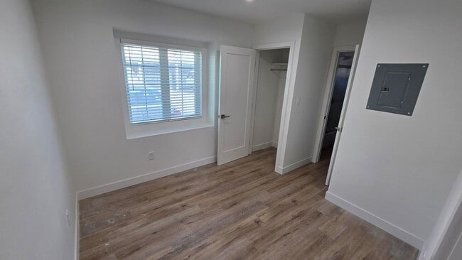 Photo - 988 El Camino Dr