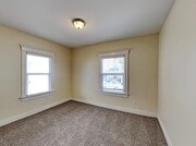 Photo - 940 W Kensington Rd