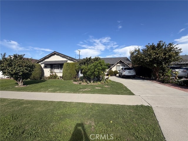 Building Photo - 9551 Robin Ave