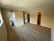 Photo - 822 Victor Ave Townhome