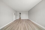 Photo - 835-845 Glenway Dr.
