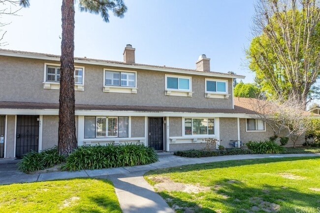 Building Photo - 2061 W Redlands Blvd Unit 22D