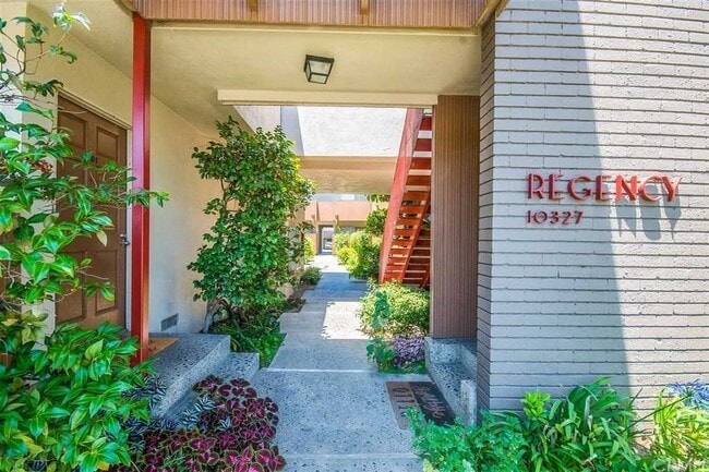 Building Photo - 10327 Downey Ave. Rental