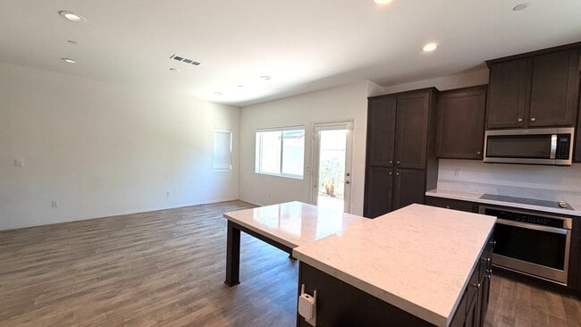 Photo - 5474 Starlight Pl
