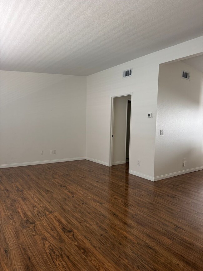Photo - 5250 Bellingham Ave Unit 5