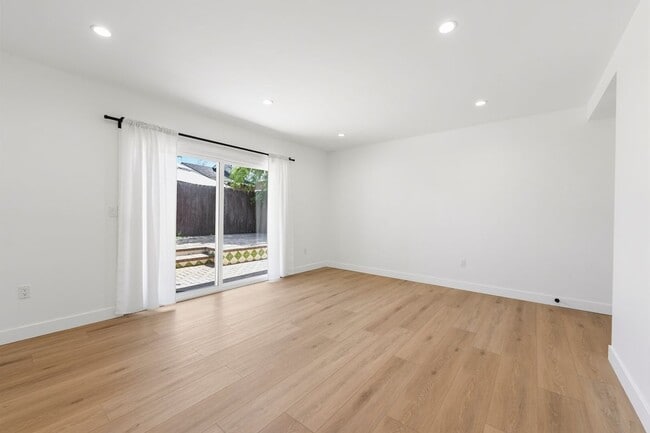 Photo - 2817 Sycamore Ave