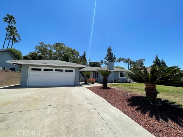 Photo - 2150 Victoria Way House