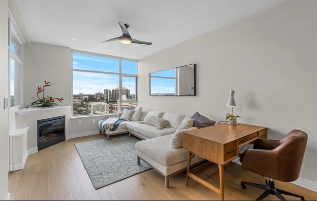 Building Photo - 475 Redwood St