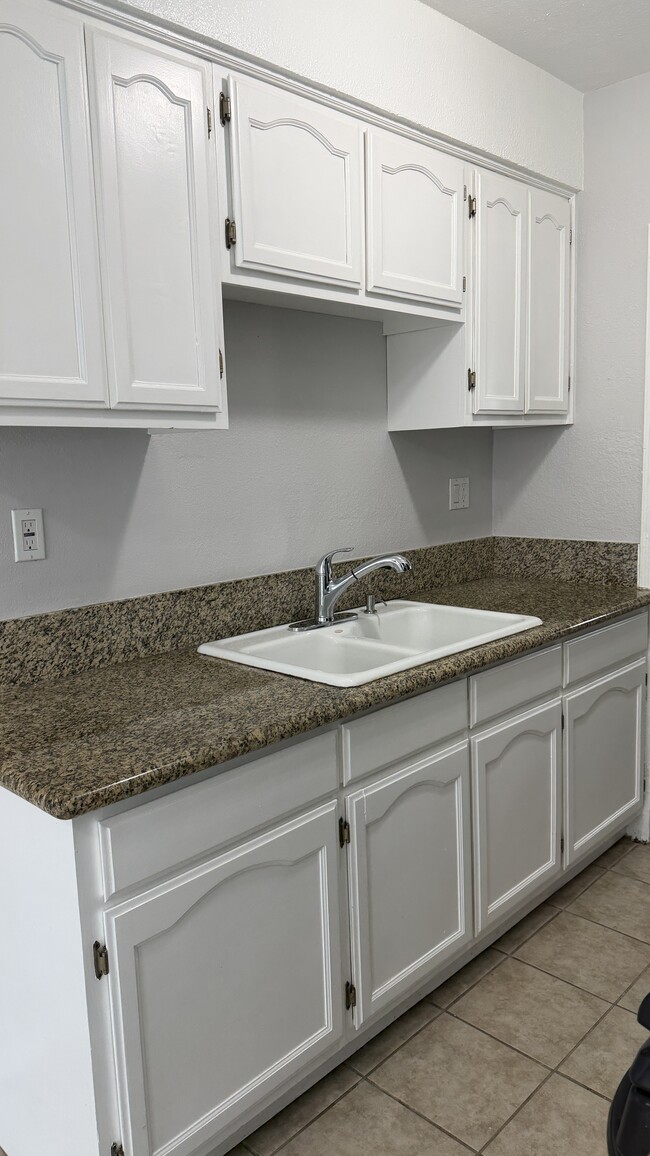 Photo - 5169 Pickford St Unit 5169