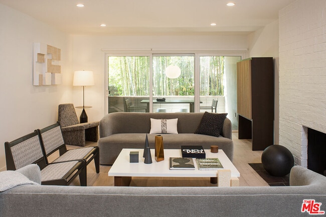 Photo - 8917 Cynthia St Unit 2