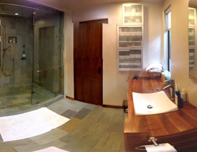 primary bath steam room - 11818 Pacific Ave