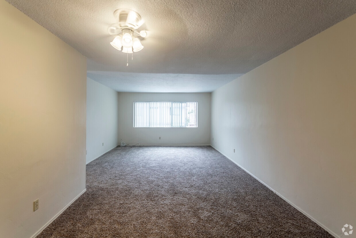 Floor Plan - Two Bedroom