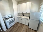 Photo - Remodeled Pierpont Beach Studio Unit A