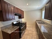 Photo - 1720 Ontario St