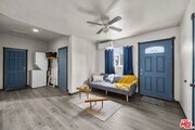 Photo - 3611 Whiteside St
