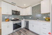 Photo - 1628 W 80th St