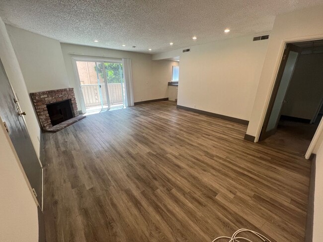 Photo - 1444 Centinela Ave Unit 1