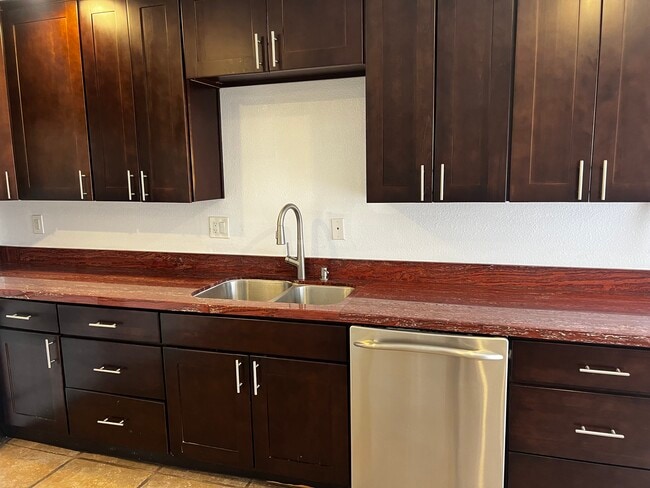 Photo - 82567 Avenue 48