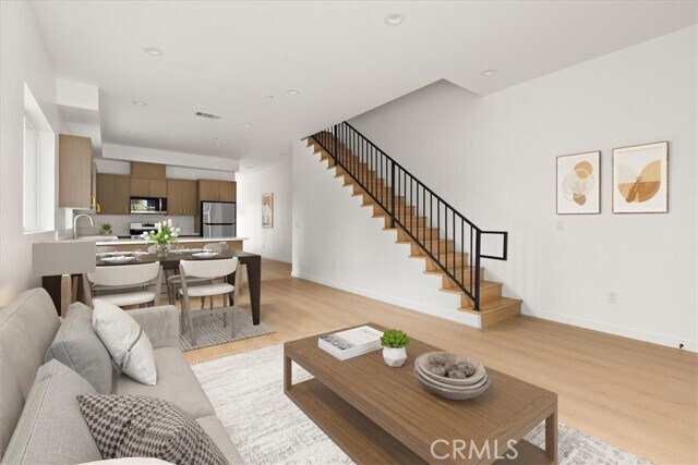 Photo - 642 E Fairview Blvd