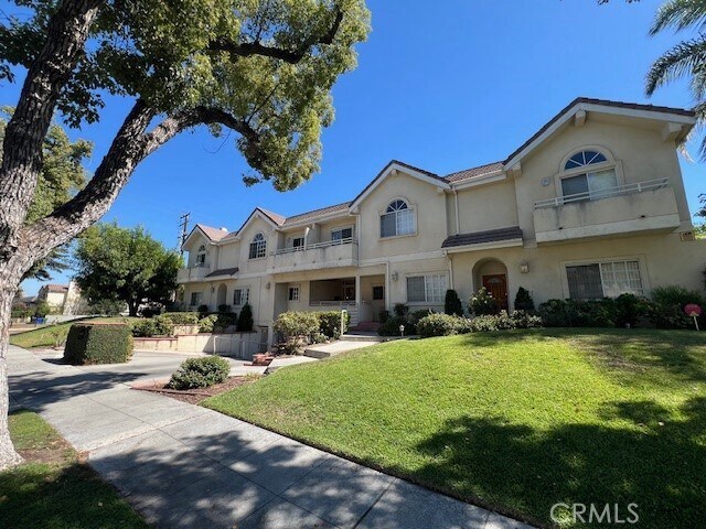 Photo - 900 Arcadia Ave