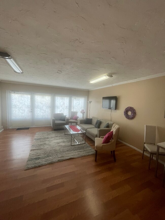 Photo - 2251 Westwood Blvd Unit B