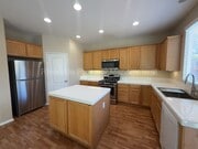 Photo - 3882 Strand Way