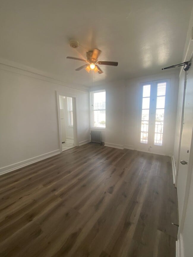 Photo - Downtown Studio