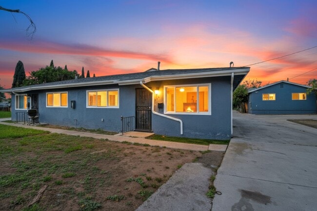 Building Photo - 856 S Gregory St