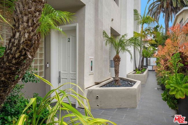 Photo - 1018 2nd St Unit 2