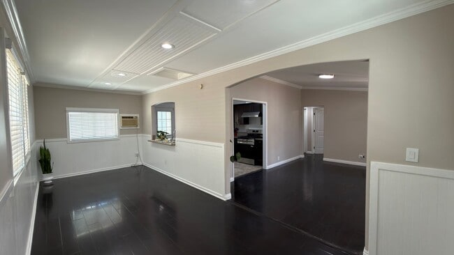 Building Photo - **BEAUTIFUL FOUR BED TWO BATH HOME IN DUARTE **