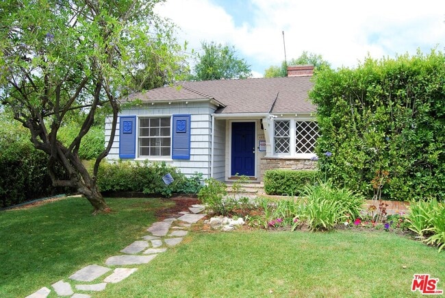 Building Photo - 4653 Farmdale Ave