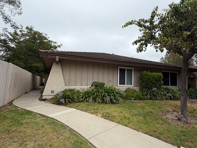 Building Photo - Single Family Home in Port Hueneme