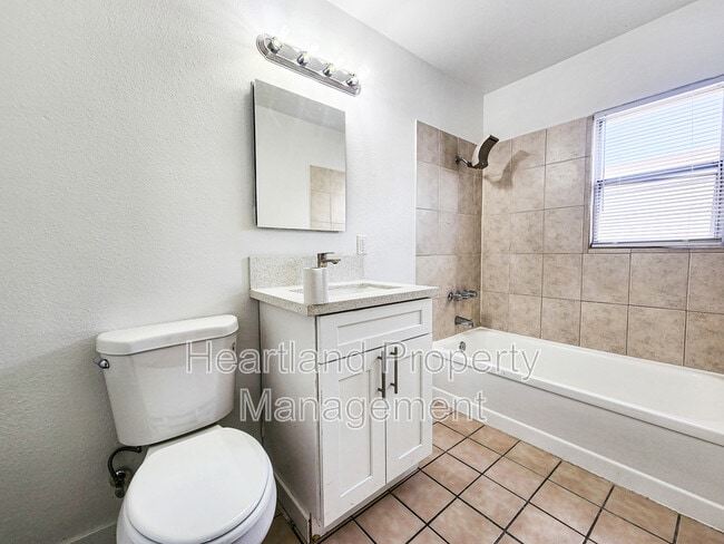 Photo - 3875 1/2 39th St.