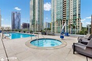Photo - Modern 6th-Floor Studio Loft – Sapphire To... Unit 603