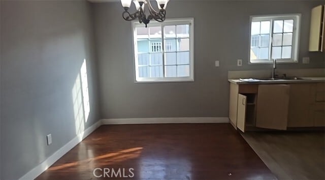 Photo - 926 E 57th St