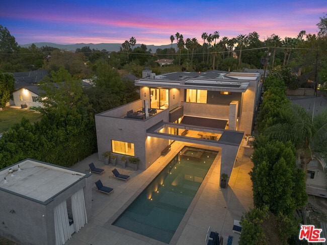 Photo - 5365 Vanalden Ave