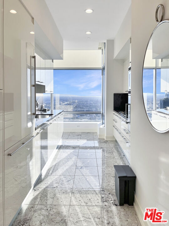 Photo - 900 W Olympic Blvd Unit 37A