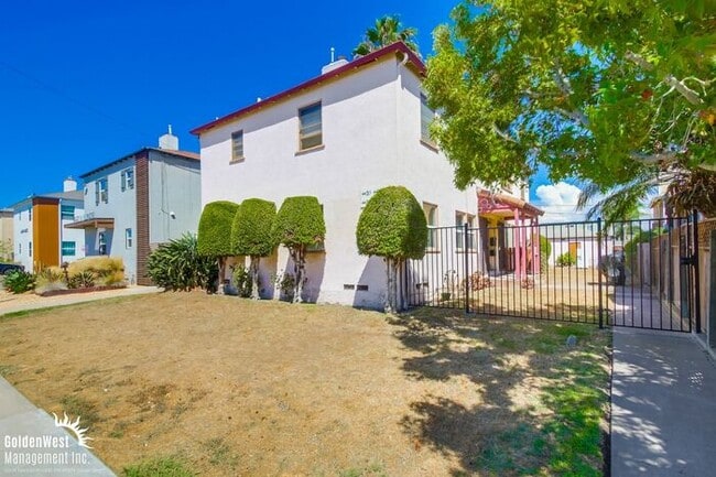 Building Photo - Charming 1Bdm 1Ba Apartment in the Heart o...