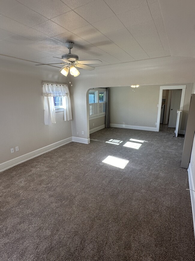 Photo - 4840 35th St