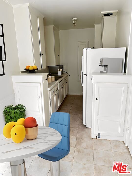 Photo - 325 N Palm Dr Unit A