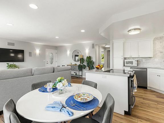 Photo - 155 Rosebay Dr Unit 49