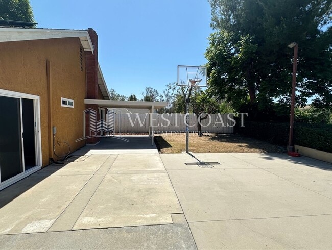 Charming 4-Bedroom Home in Tranquil Chino ... - Charming 4-Bedroom Home in Tranquil Chino ...