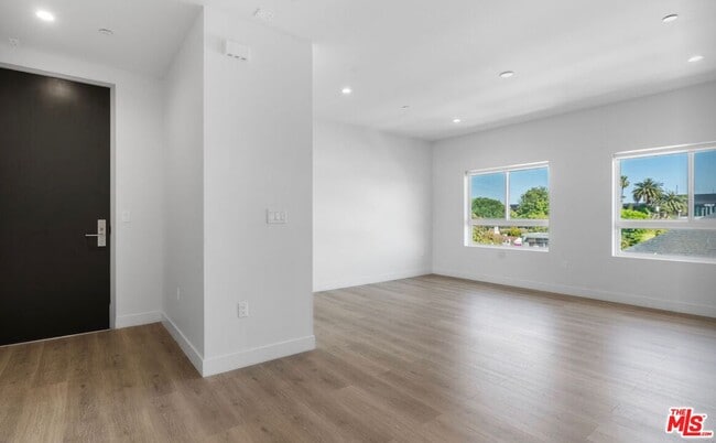 Photo - 2336 Westwood Blvd Unit 319