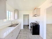 Photo - 865 N Glassell St