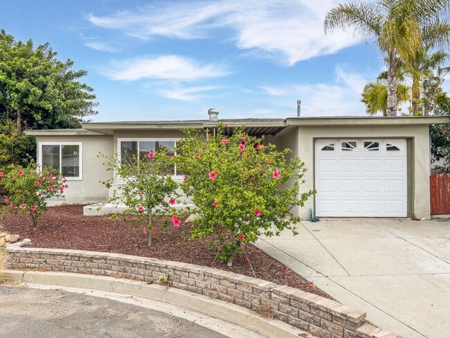 Building Photo - SD: Charming 2BD/2BA Home in La Mesa with Wraparound Porch, Turf Backyard & Attached Garage