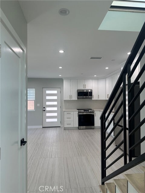 Photo - 11333 Delano St